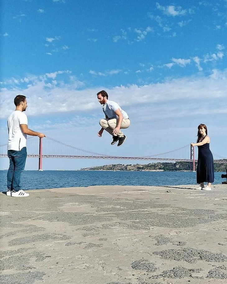 Forced Perspective Photography, jumping