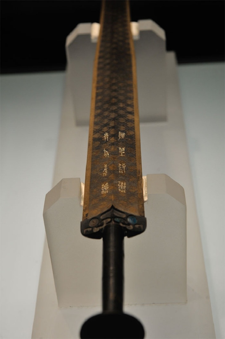 Ancient Artifacts, Chinese sword