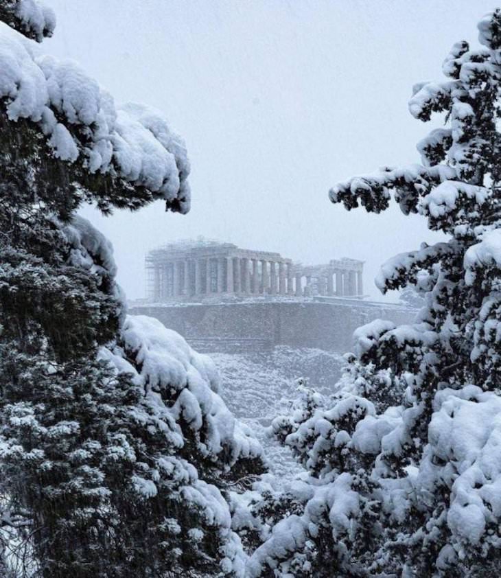 Planet Earth’s Lovely Curiosities A rare view of the Acropolis of Athens with snowfall