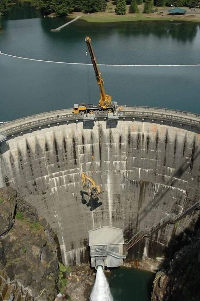 Work Safety Fails dam