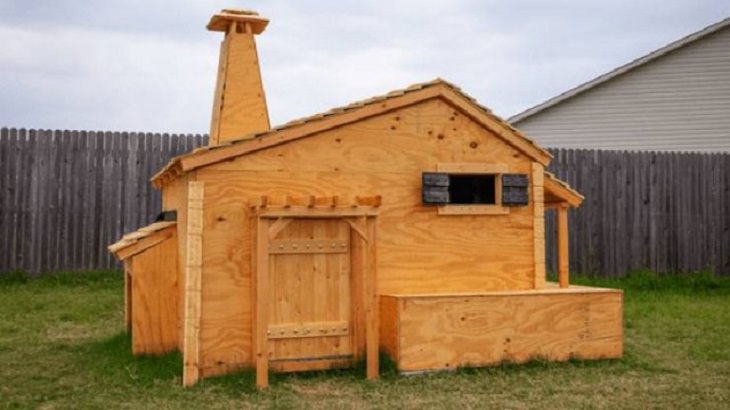 Woodworking Works, playhouse