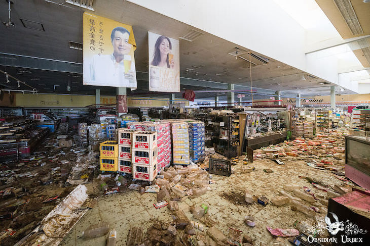 Fukushima Nuclear Disaster’s Aftermath - 10 Photos abandoned supermarket