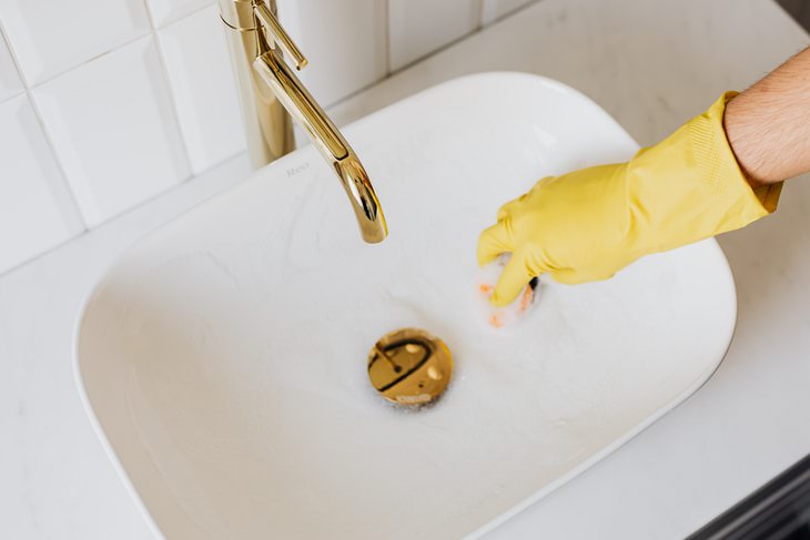 Rice Water Uses Cleaning sink