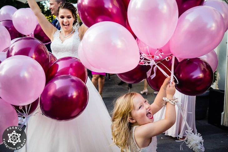 The FdB Awards' Top Wedding Photos of the Year pink balloons