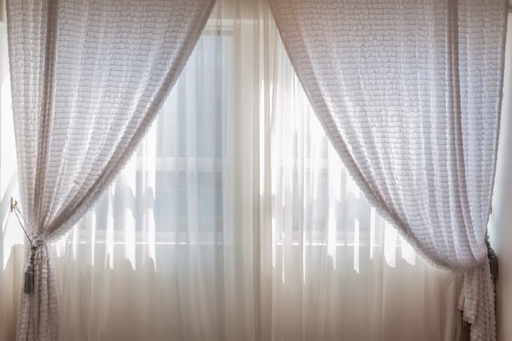 Tips to Reduce Dusting curtains