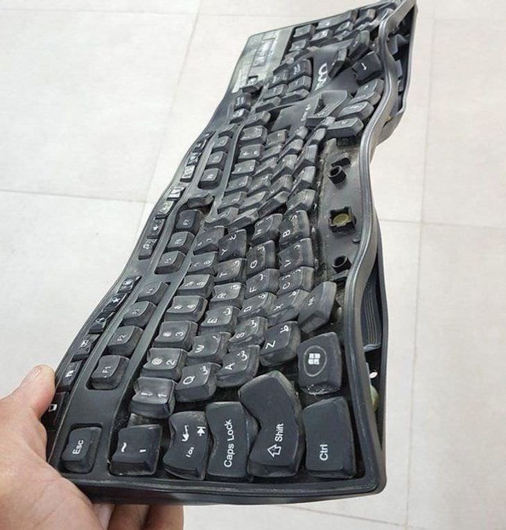 Funny and Relatable Photos of Bad Days keyboard