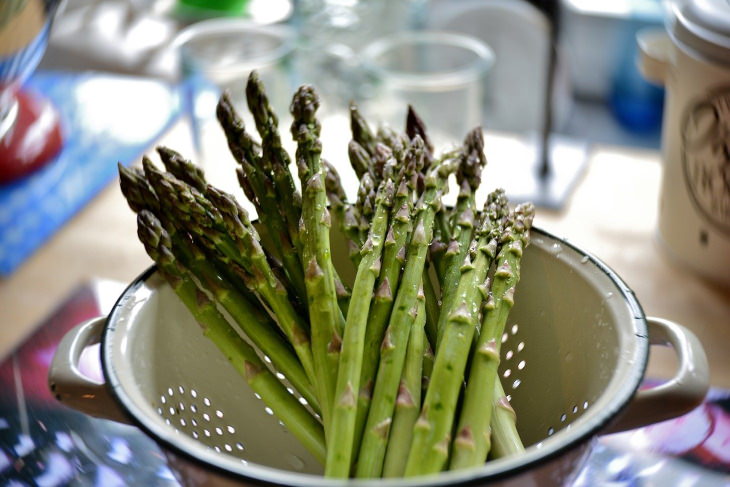 Dishwasher Hacks asparagus