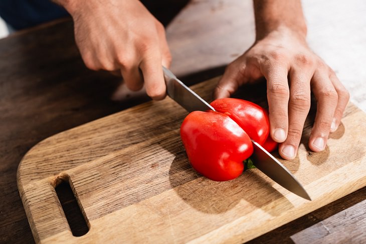 Dirtiest Kitchen Items, Chopping Board