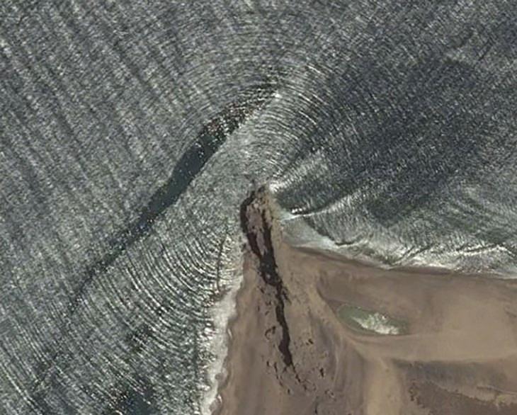Google Earth images, waves 