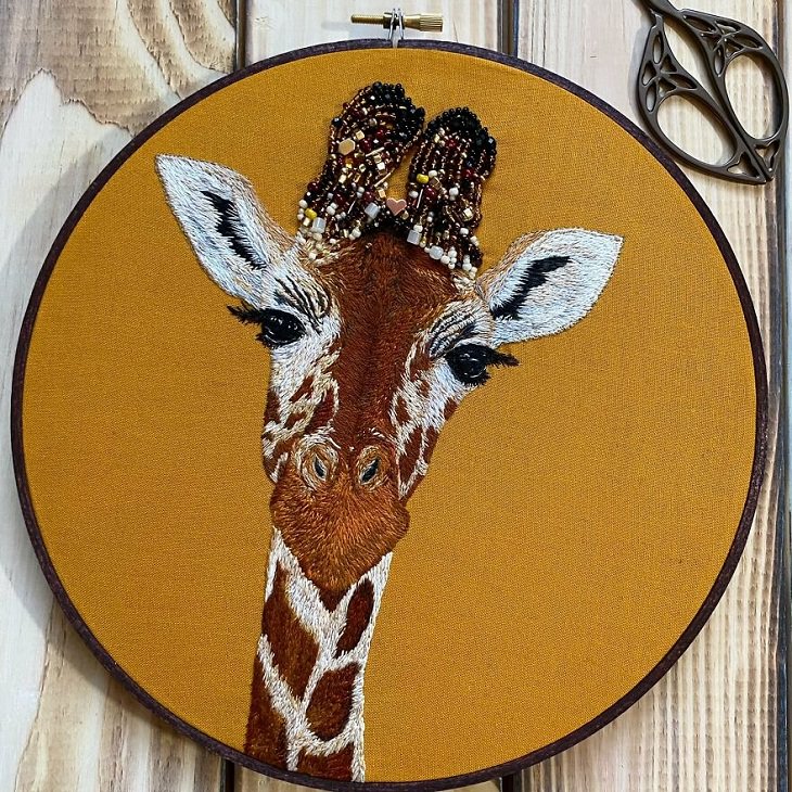 Embroidered Animals, Giraffe