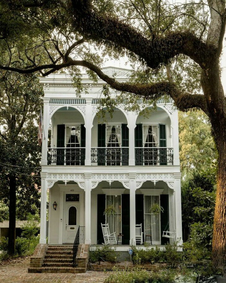 cool buildings Double-Gallery House In New Orleans, Louisiana