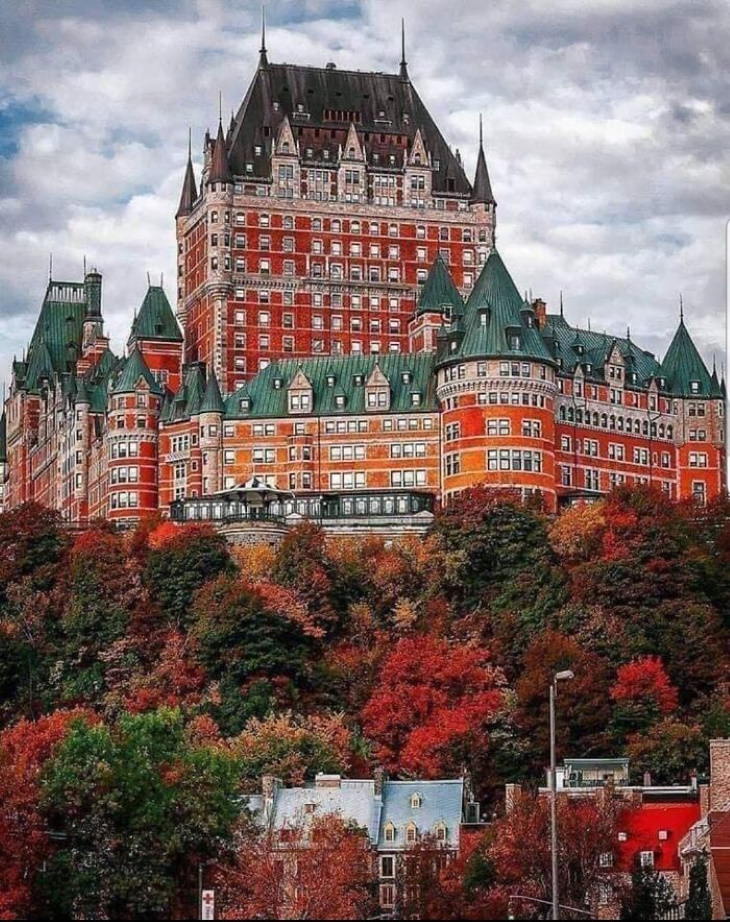 cool buildings Fairmont Le Château Frontenac Canada