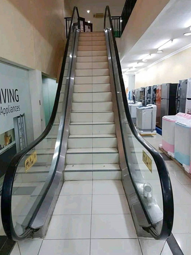 Disastrous Stair Design escalator-turned-staircase