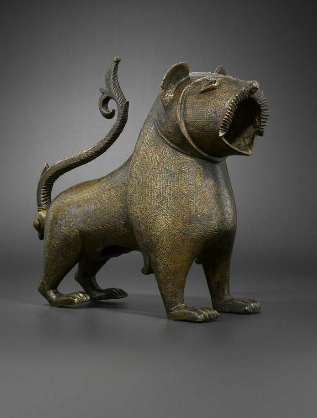 The Louvre’s Art Lion says “de Monzon” - Fountain mouth (1100 – 1300), found in Spain