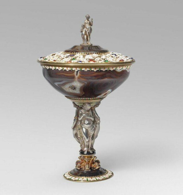 The Louvre’s Art Fossin Cup by Jean-Valentin Morel, Jean-Baptiste Fossin, and Jules Fossin (1843)