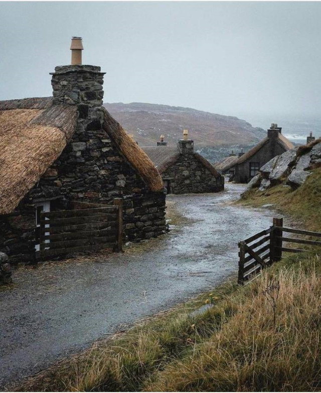 Poignant Photos Gearrannan Blackhouse Village