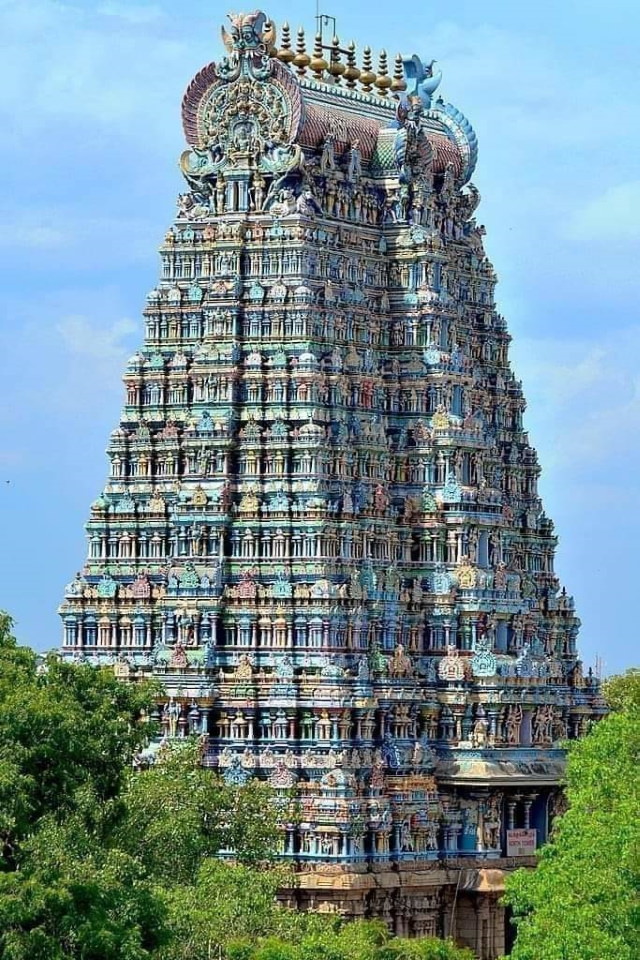 Poignant Photos Temple of a thousand gods - India.