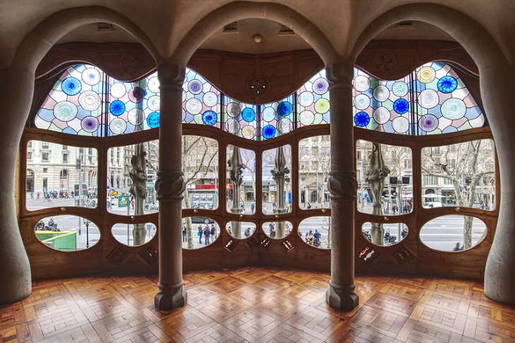 Art Nouveau Buildings Casa Batlló in Barcelona, Spain window