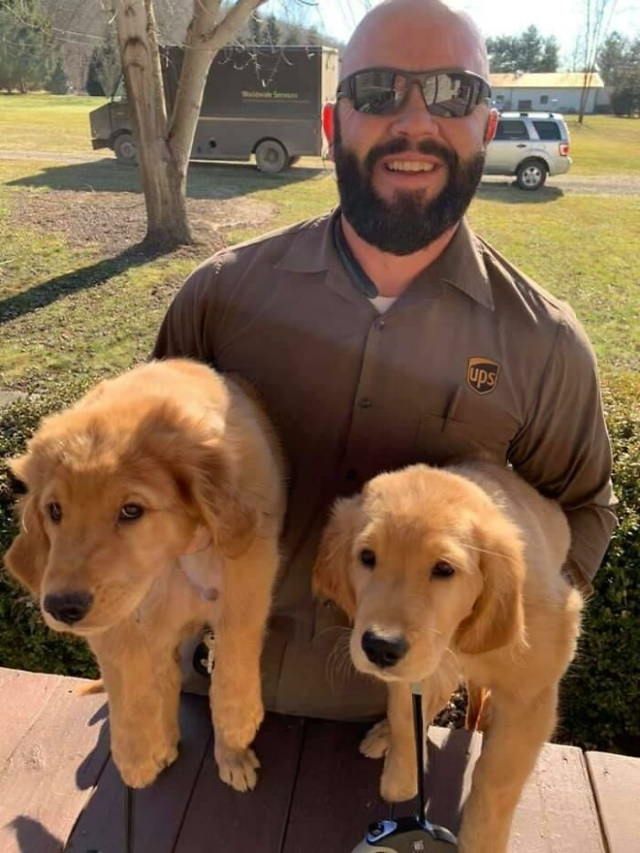 UPS Drivers Take Pictures With Dogs Special delivery!