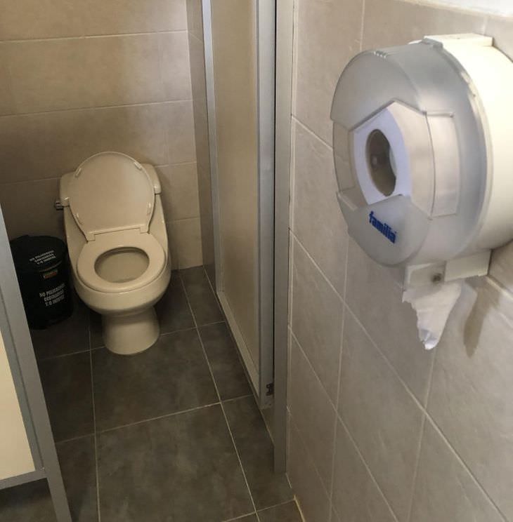 Bad designs bathroom