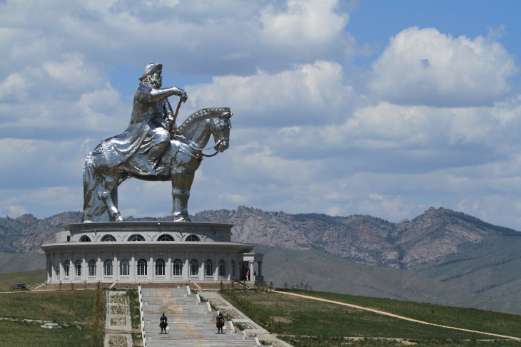Blood-Curdling Facts Genghis Khan statue