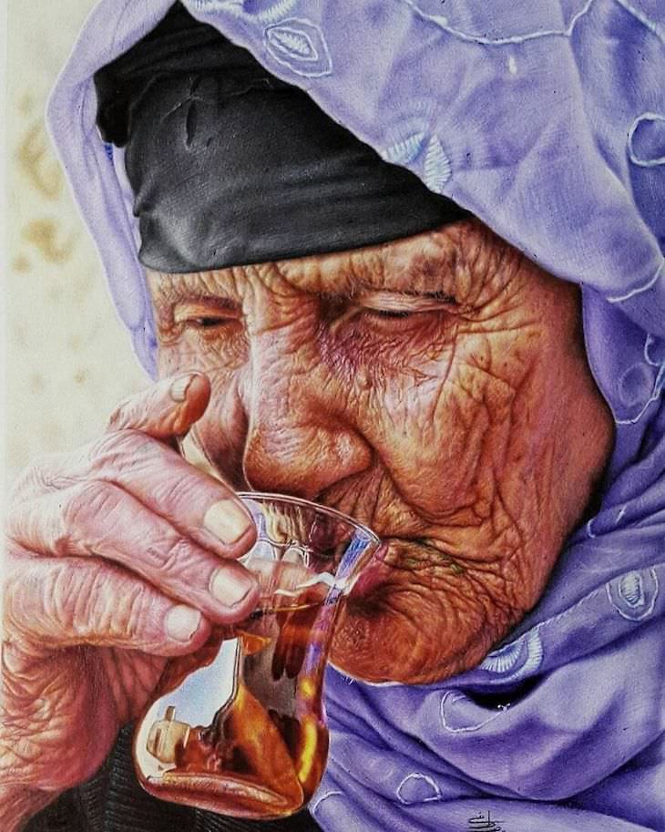 Hyperrealistic ballpoint pen drawings by Mostafa Khodeir old woman drinking