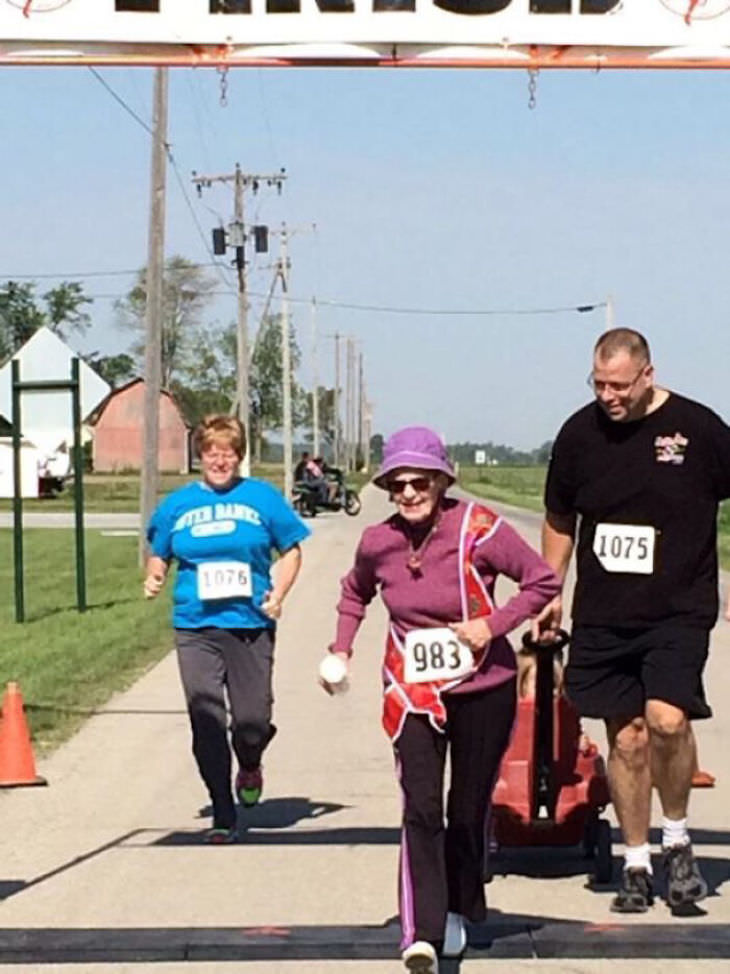 Super Cool Seniors Who Love Life to the Fullest running 5k