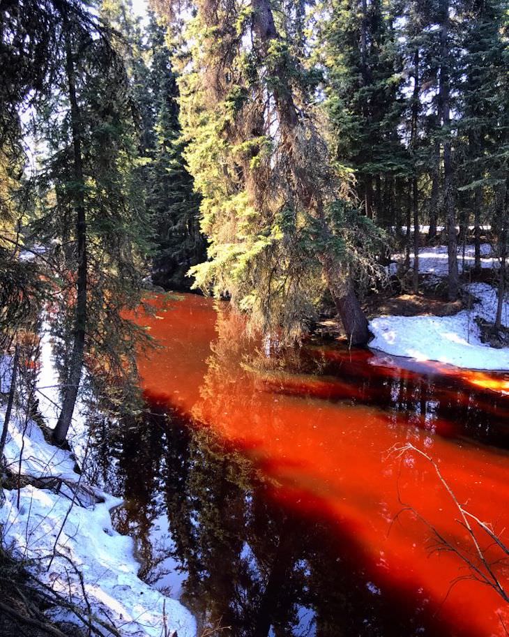 16 Photos Celebrating the Immense Power of Nature red river