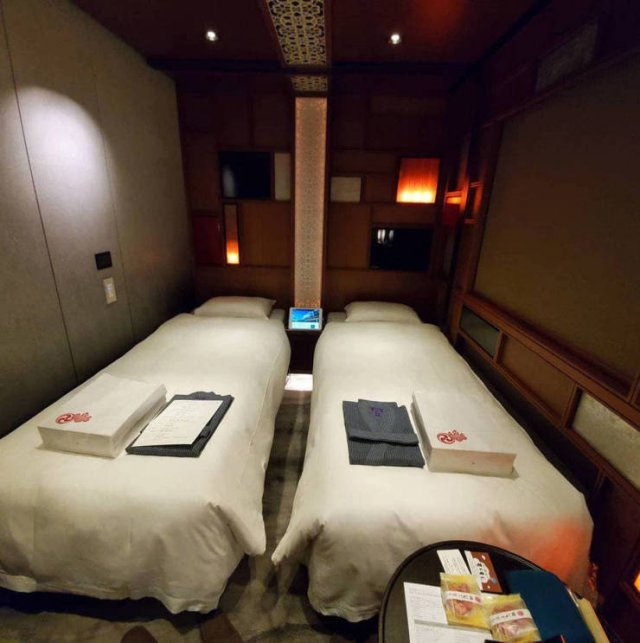 Shiki-shima Japanese train bedroom