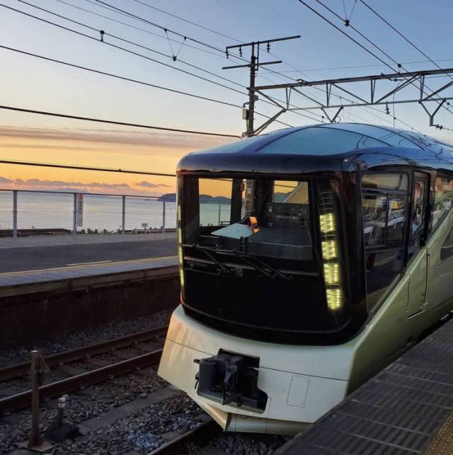 Shiki-shima Japanese train sunset