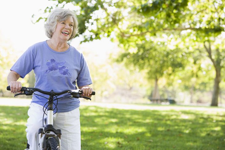 Benefits of Cycling for Seniors, weight loss