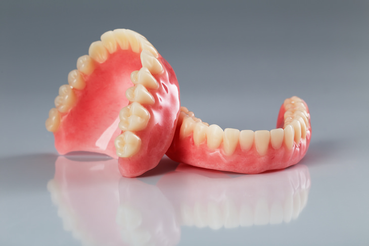 Strange and Creepy Facts on Various Topics teeth