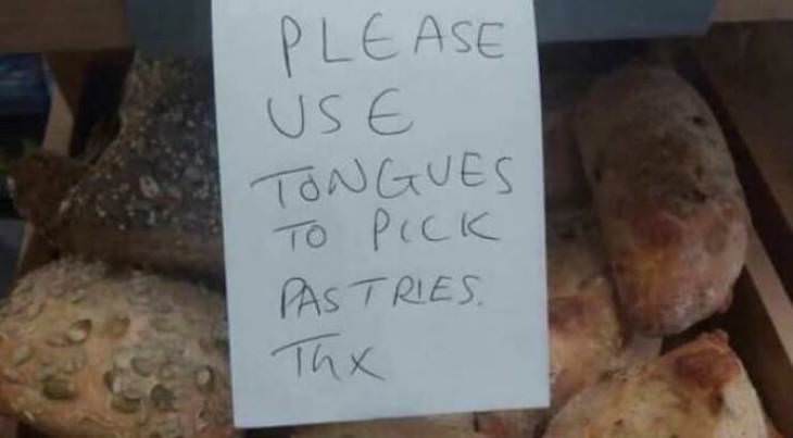 14 Hilarious Situation Spotted in the UK use tongues