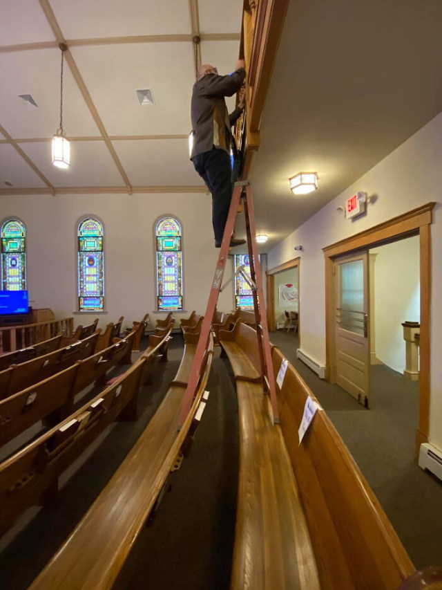 Construction Fails ladder fail