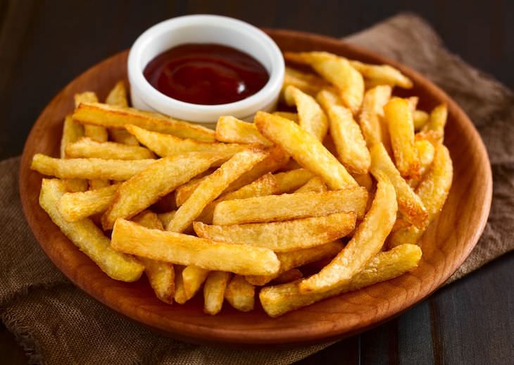 Food Cravings That Could Indicate Health Problems fries