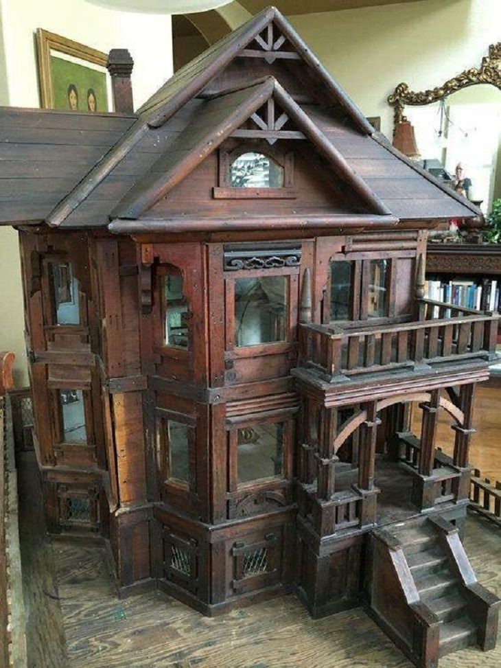 Charming Dollhouses, Victorian 