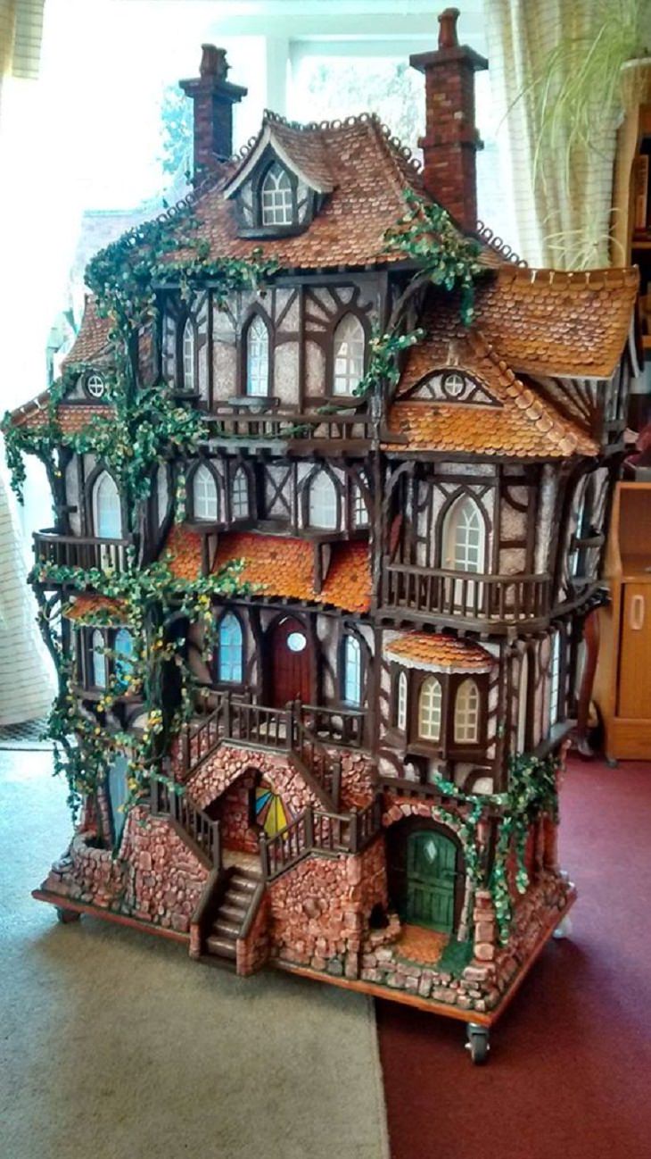 Charming Dollhouses, charming cottage