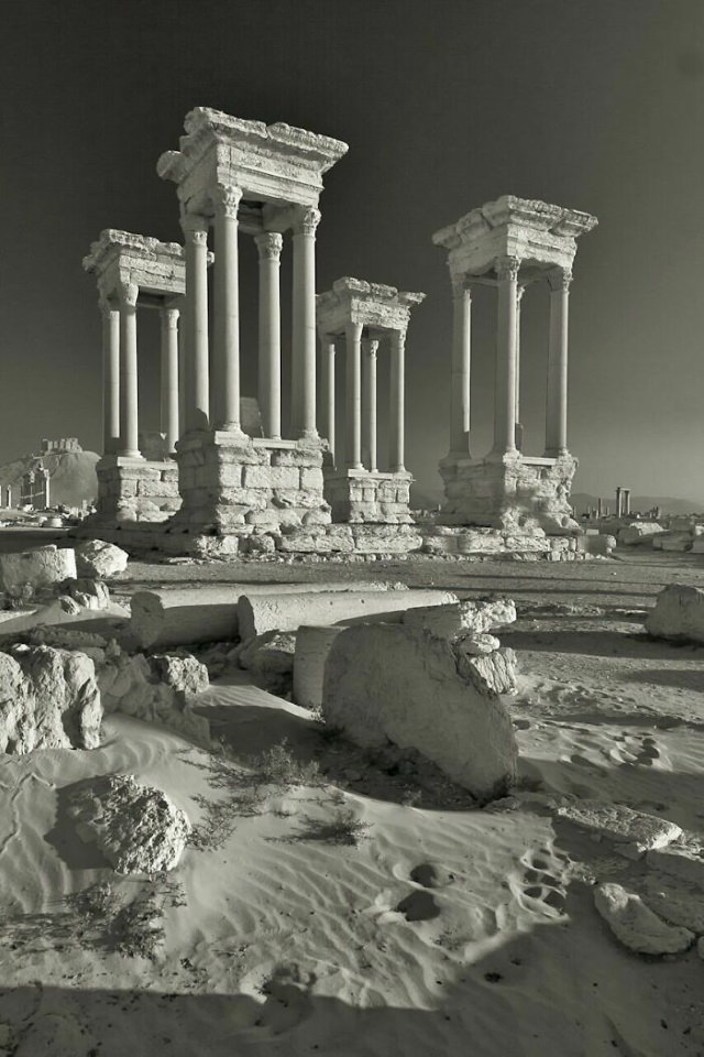 Architectural Masterpieces That No Longer Exist Tetrapylon of Ancient Palmyra in Syria 