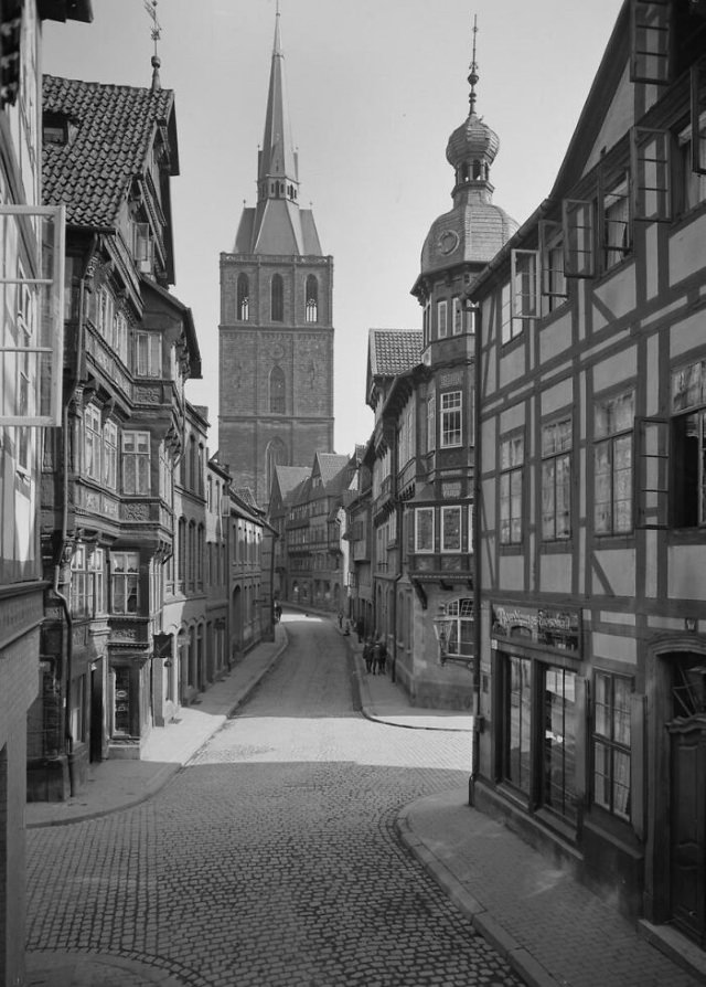 Architectural Masterpieces That No Longer Exist Medieval town of Hildesheim