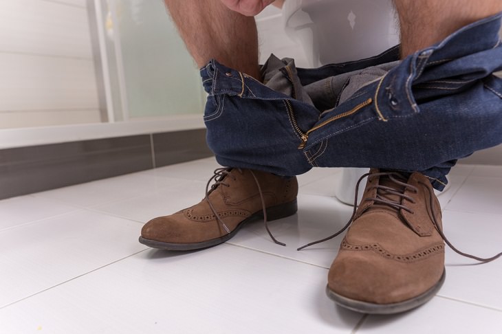 Poop Health, man in WC