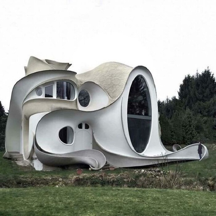 Weird Architecture, slides