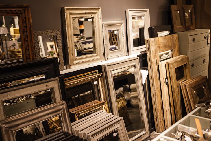 Used Furniture Buying Tips frame shop