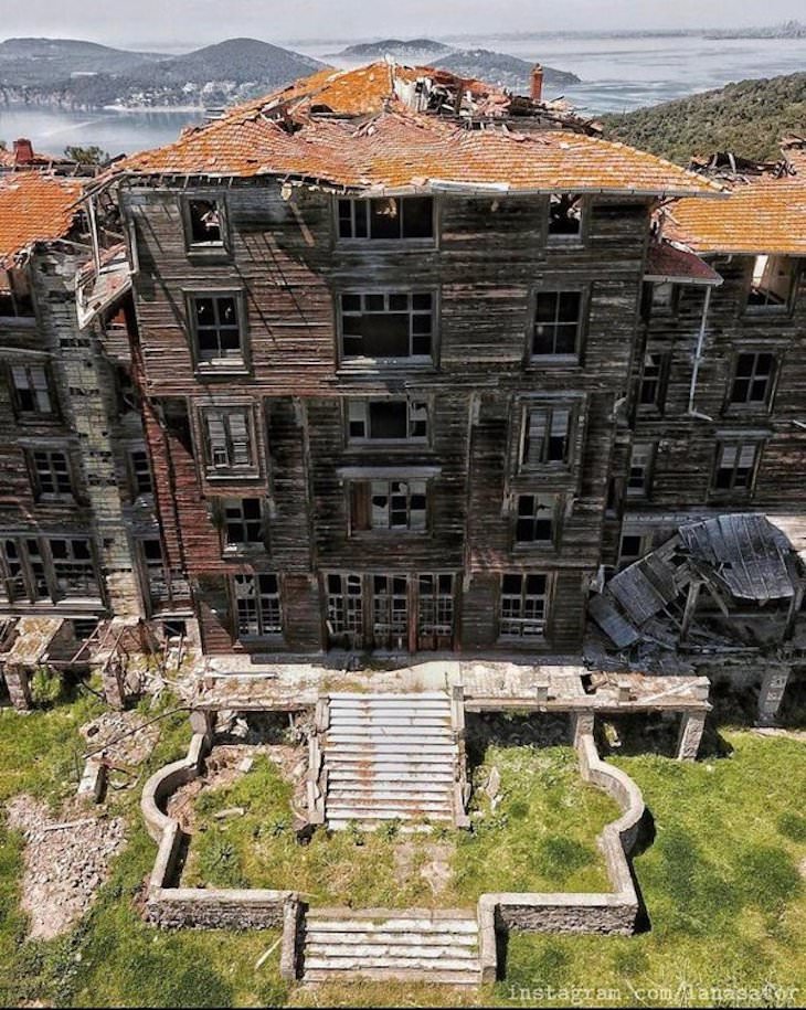 Eerily Handsome Abandoned Buildings orphanage in Istanbul