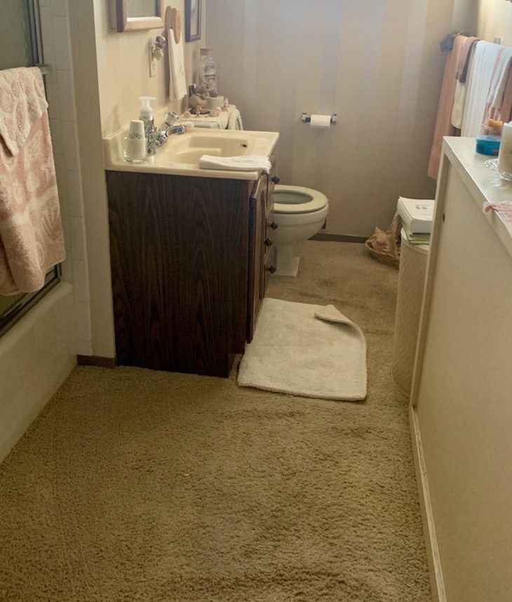 Home Improvement Fails, Carpeted bathroom