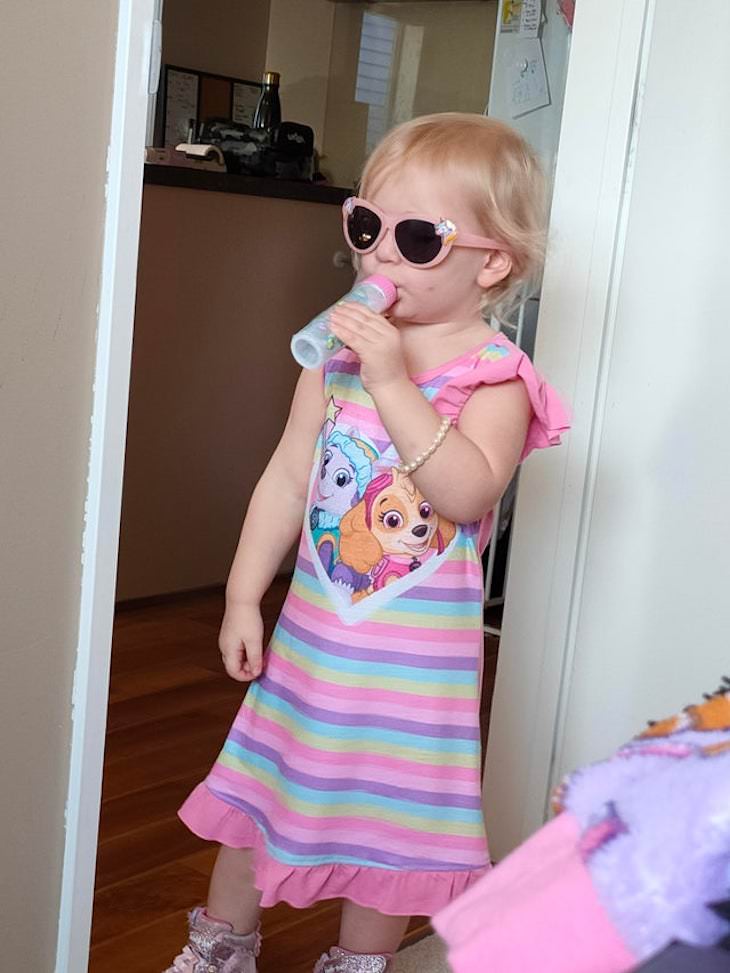 Funny Photos Capturing the Essence of Parenthood cool toddler