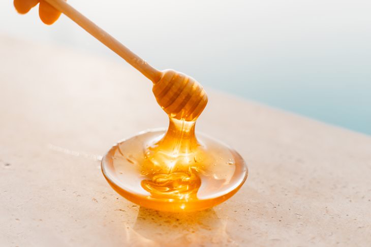 Allergy Myths honey