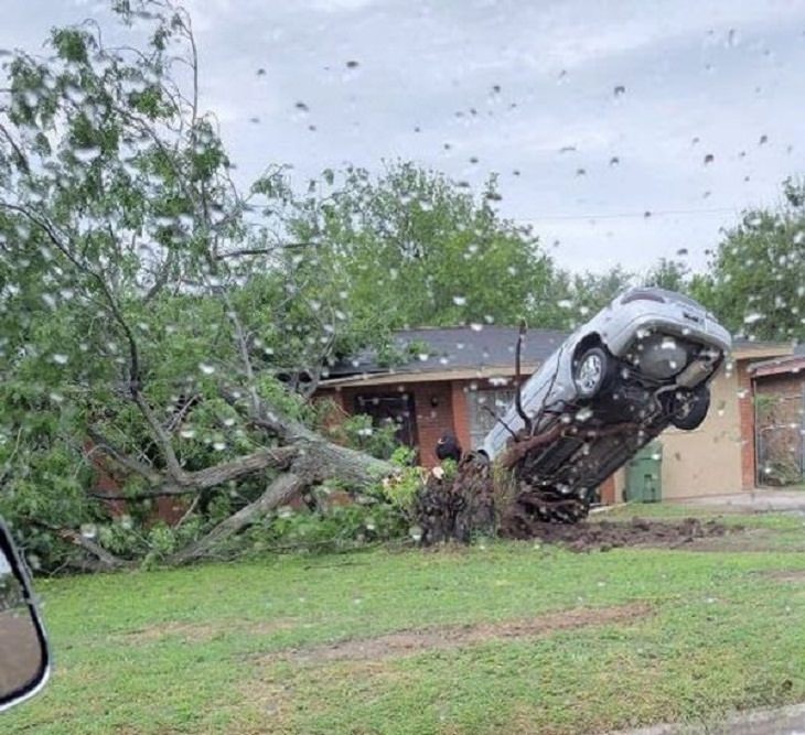 Nature Pics, tornado