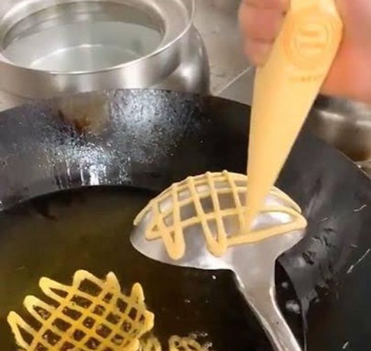  Kitchen Tips and Hacks fried waffles