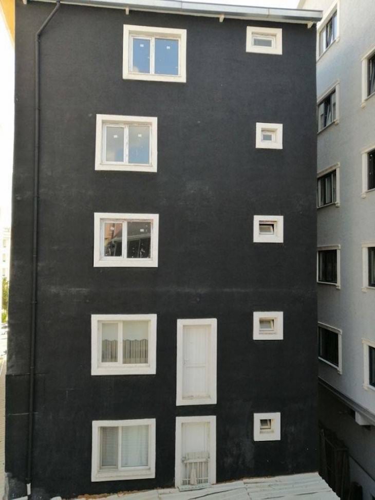 Funny Fails asymmetrical windows