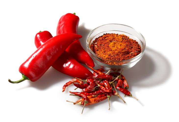 Natural Tips to Beat Hay Fever, hot peppers